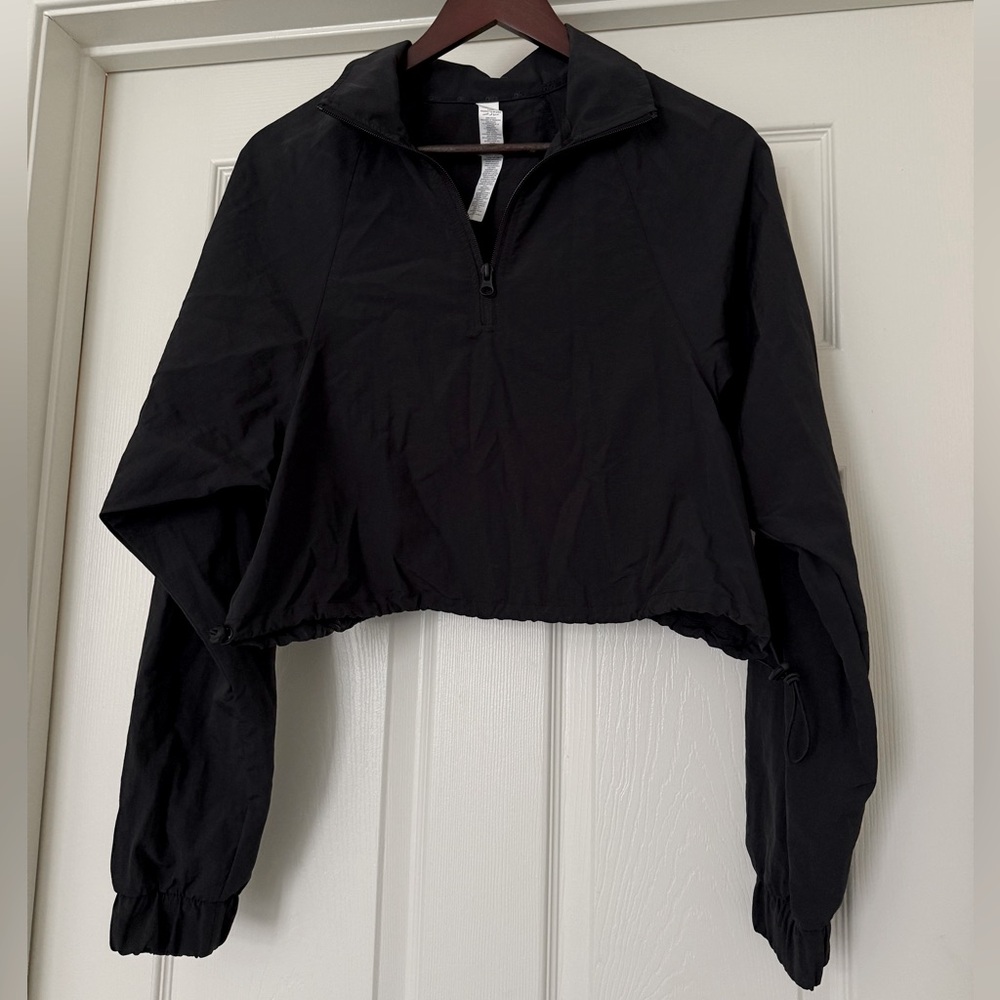 *SOLD*ALO Yoga 1/4 Zip Alumni Pullover in Black - Picture 6 of 14